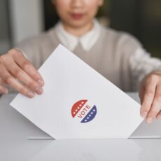 Democrats might win in the midterms — but a whole new set of problems await – CNN